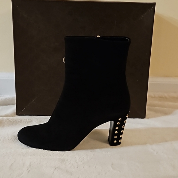 Gucci Suede Ankle Boots - Picture 6 of 7